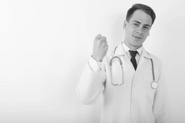 Студійний Знімок Молодого Красивого Лікаря Білому Тлі Чорно Білому — стокове фото