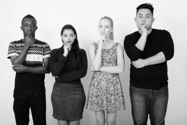 Estúdio Tiro Multi Grupo Étnico Amigos Juntos Como Conceito Diversidade — Fotografia de Stock