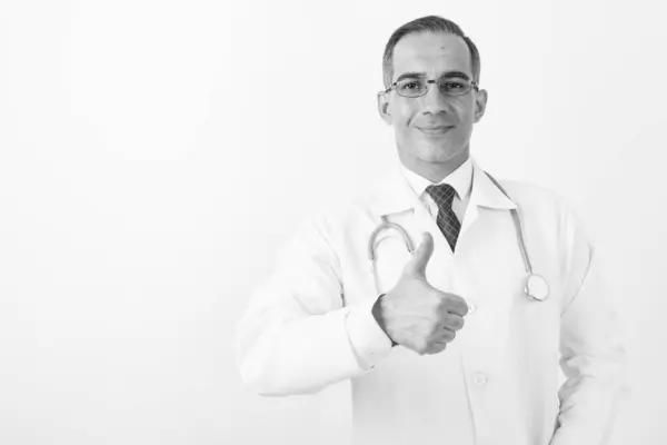 Maduro persa homem médico no preto e branco — Fotografia de Stock