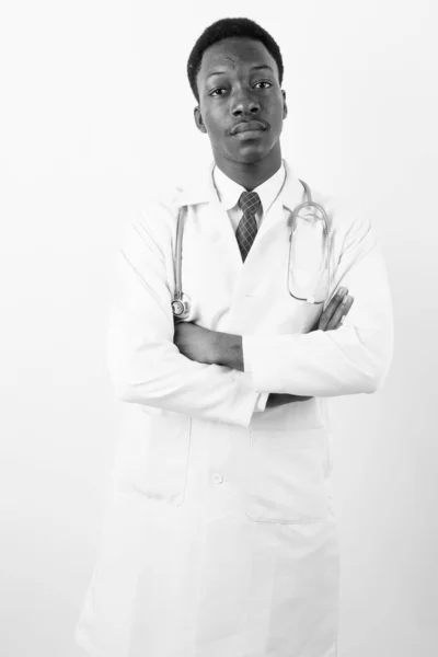 Молодий африканський лікар проти білого походження. — стокове фото