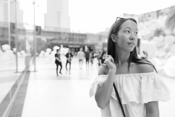 Portrait Jeune Belle Femme Touristique Multi Ethnique Explorant Ville Bangkok — Photo