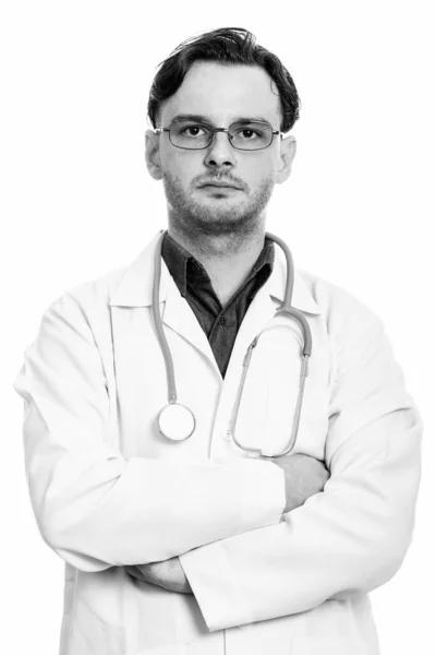 Close up van jongeman arts met gekruiste armen — Stockfoto
