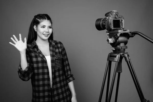 Studio Shot Young Beautiful Asian Hipster Woman Gray Background Black —  Fotos de Stock