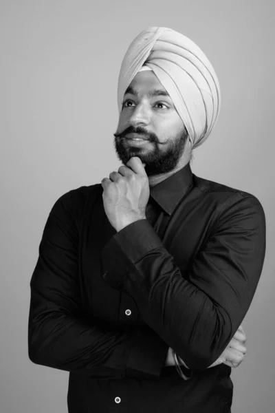 Studio Shot Young Bearded Indian Sikh Businessman Turban Gray Background — 스톡 사진