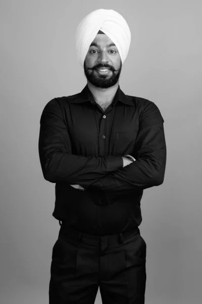 Studio Shot Young Bearded Indian Sikh Businessman Turban Gray Background — 스톡 사진