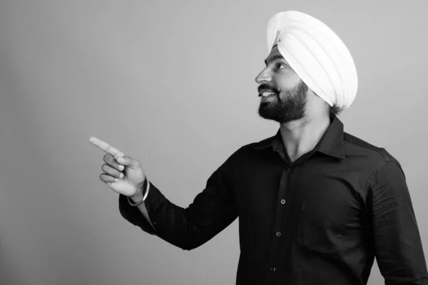 Studio Shot Young Bearded Indian Sikh Businessman Turban Gray Background — Photo