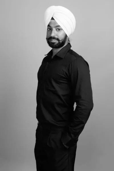 Studio Shot Young Bearded Indian Sikh Businessman Turban Gray Background — 스톡 사진