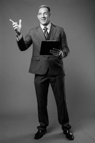 Studio Shot Businessman Suit Gray Background Black White — Stock Photo, Image