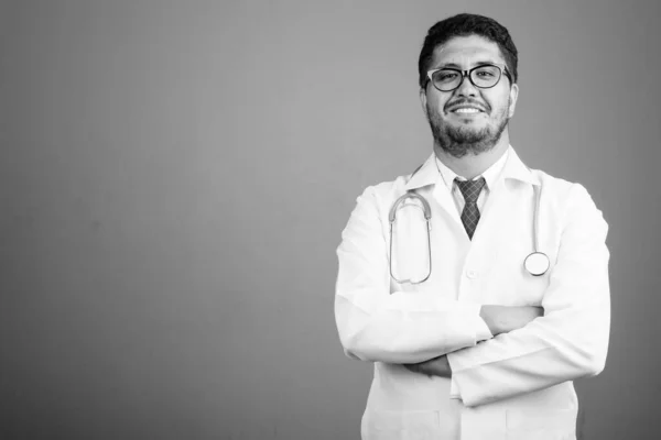 Studio Shot Bearded Persian Man Doctor Gray Background Black White — Stock Photo, Image
