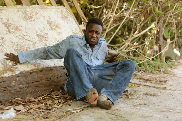 Portrait Young Homeless African Man Streets Outdoors — Φωτογραφία Αρχείου