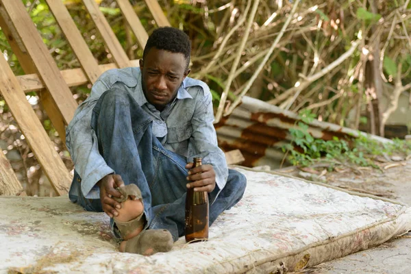 Portrait Young Homeless African Man Streets Outdoors — Φωτογραφία Αρχείου