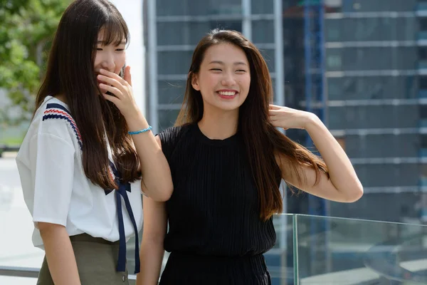 Portrait Two Young Beautiful Asian Teenage Girls Together View City — Stock Photo, Image
