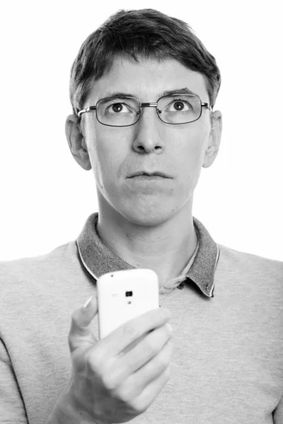 Estudio Plano Hombre Con Gafas Aisladas Sobre Fondo Blanco Blanco —  Fotos de Stock