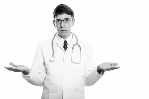Студійний Знімок Лікаря Чоловіка Окулярами Ізольовано Білому Тлі Чорно Білому — стокове фото
