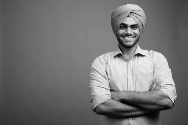 Studio Shot Jeune Homme Affaires Indien Sikh Beau Portant Turban — Photo
