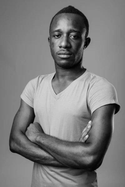 Studio Shot Young African Man Gray Background Black White — Fotografia de Stock
