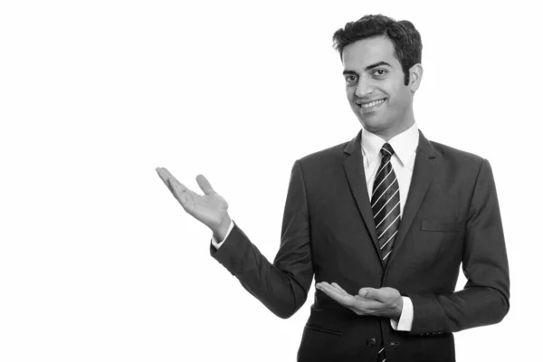 Studioaufnahme Eines Jungen Persischen Geschäftsmannes Anzug Isoliert Vor Weißem Hintergrund — Stockfoto