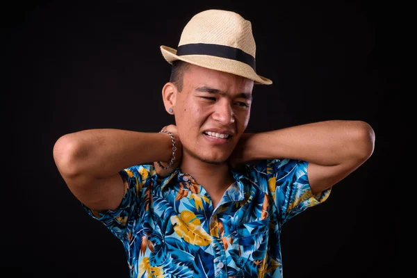 Estúdio Tiro Jovem Bonito Turista Indiano Homem Pronto Para Férias — Fotografia de Stock