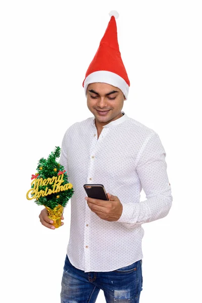 Студийный Снимок Молодого Красивого Индийского Бизнесмена Готового Рождеству Изолирован Белом — стоковое фото