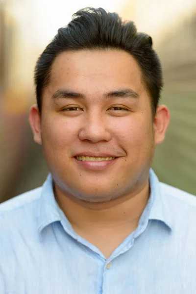 Portrait Young Handsome Overweight Filipino Tourist Man Railway Train Station — Stock Photo, Image