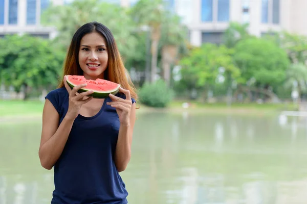 Portrait Young Beautiful Asian Businesswoman Relaxing Park Outdoors — Stock Photo, Image