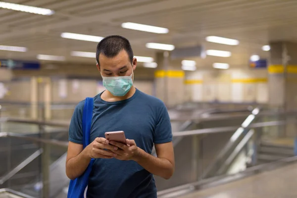 Portrait Young Asian Man Wearing Mask Protection Corona Virus Outbreak — Stock Fotó