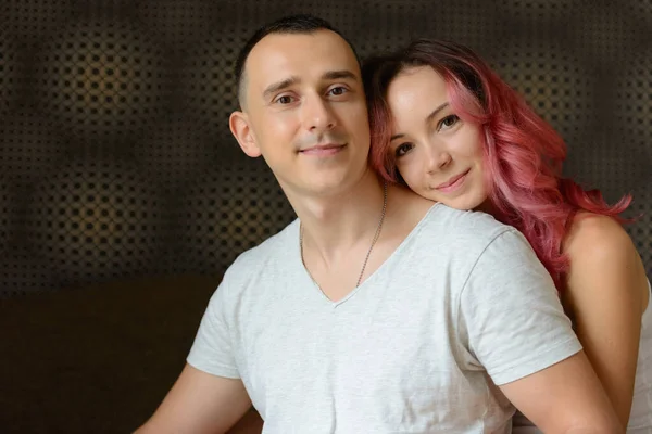 Portrait Handsome Man Beautiful Woman Pink Hair Couple Together Love — Stockfoto