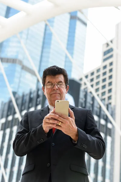 Portrait Mature Handsome Businessman Wearing Suit City Outdoors — Stockfoto