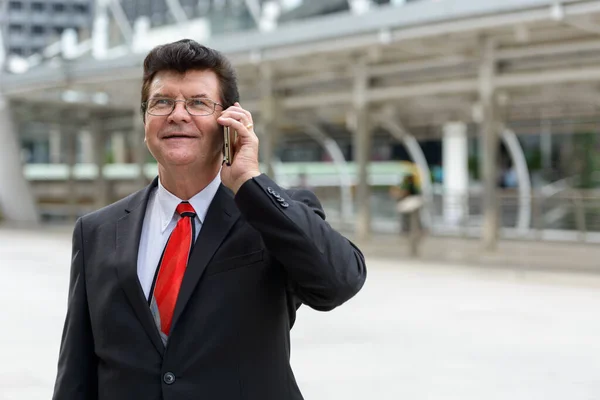 Portrait Mature Handsome Businessman Wearing Suit City Outdoors — Stockfoto