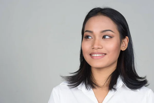 Estudio Disparo Joven Hermosa Mujer Negocios Asiática — Foto de Stock