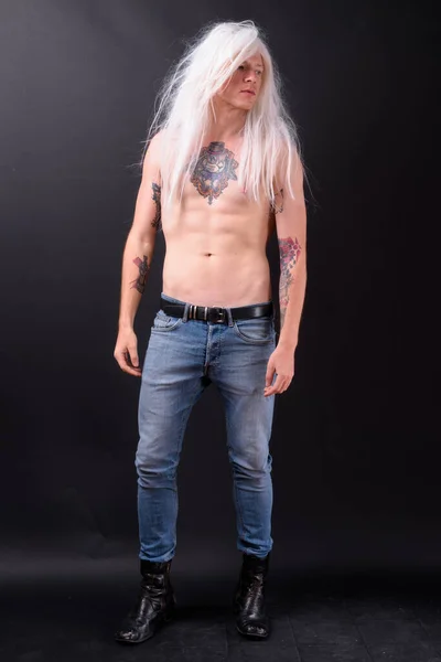 Studio Shot Rebellious Man Punk Rocker Wearing Wig Shirtless Black — Stock Fotó