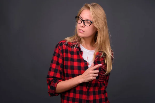 Studio Shot Young Beautiful Hipster Woman Blond Hair Wearing Eyeglasses — Photo