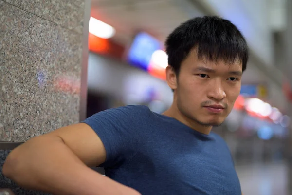 Portrait Young Chinese Man Subway Station City — Stock fotografie