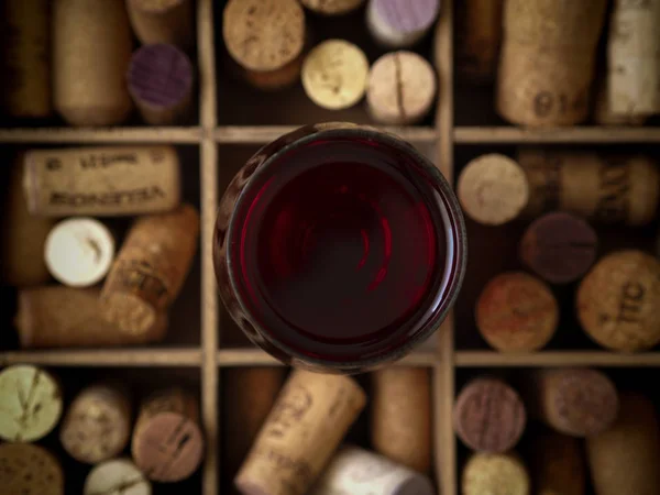 赤ワインのグラストップビュー — ストック写真
