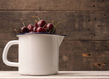 Tatlı organik kiraz