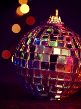 Bulanık ışıkları ile disko Noel biblo