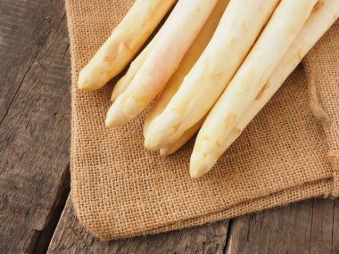 Organik beyaz kuşkonmaz