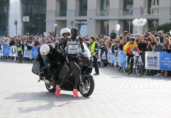 Dennis Kimetto (Kenya) - 42nd Berlin Marathon, Berlin. — Stock Photo, Image