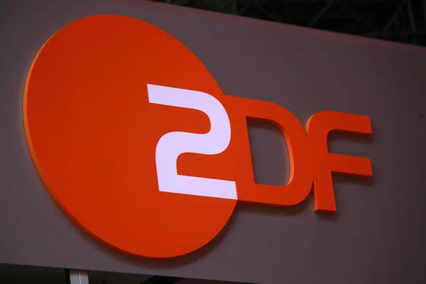 Logó, a márka "Zdf", Berlin. — Stock Fotó