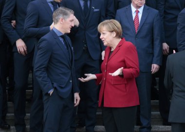 Schweinsteiger, Angela Merkel - resmi Resepsiyon