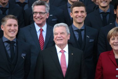 Schweinsteiger, Angela Merkel - resmi Resepsiyon