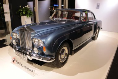 Rolls Royce araba