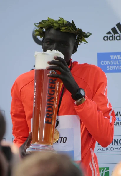 Ganador de la 42ª Maratón de Berlín — Foto de Stock