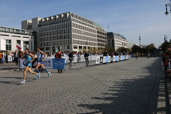 Gendarmenmarkt: 42nd Berlin Marathon — Stock Fotó