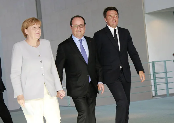 Angela Merkel, Francois Hollande dan Matteo Renzi — Stok Foto