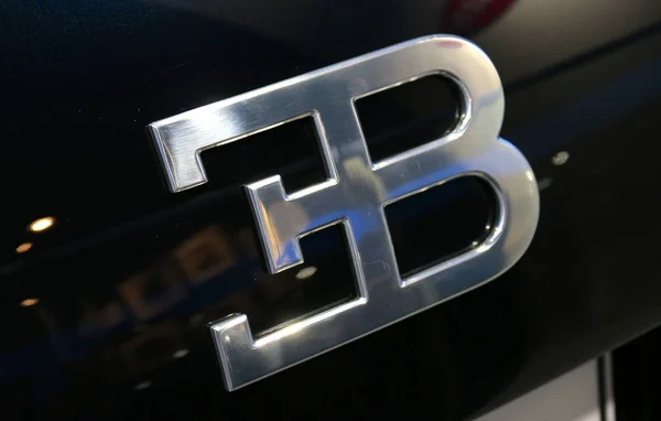 Логотип бренда "Bugatti", Берлин . — стоковое фото