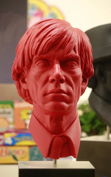 Busto de retrato / escultura del artista de arte pop Andy Warhol . — Foto de Stock