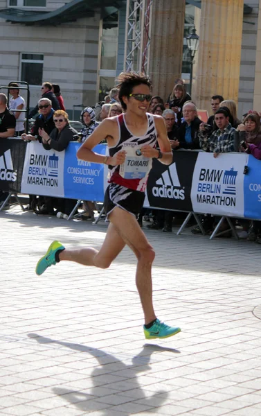 Kazuki tomaru (japan) - 42. berlin marathon — Stockfoto