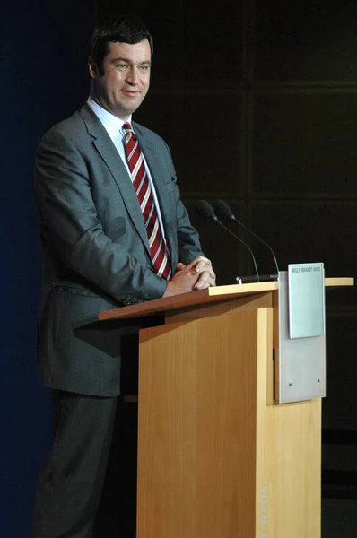 Markus soeder bei einer Pressekonferenz — Stockfoto