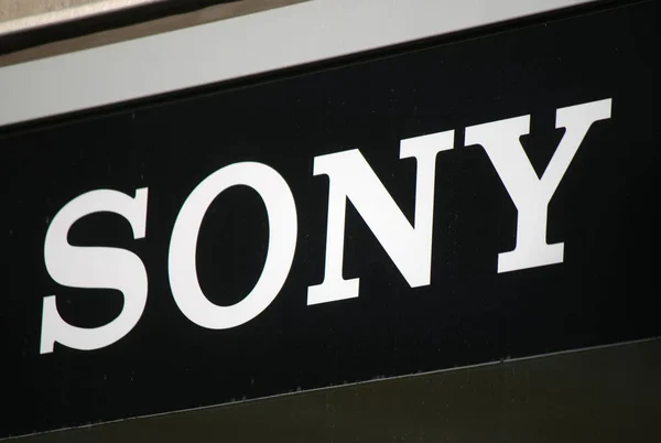 Logotipo da marca "Sony", Berlim . — Fotografia de Stock